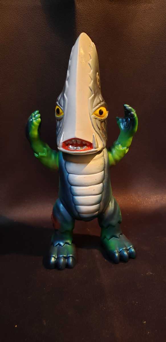 ガメラ、ギャオス、ギロンのレトロテイストソフビフィギュアが