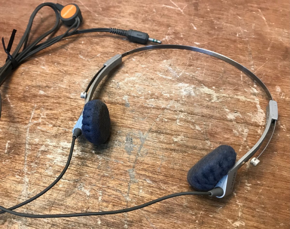 ■送料無料■ ソニー SONY ソニーウオークマン WALKMAN ヘッドホン イヤホン MDR-4L1S 有線 音楽 日本製 50g ●動作品/くGOら/CC-4835 ソニー SONY &frasl; BM メモリーオーディオ ブラック]