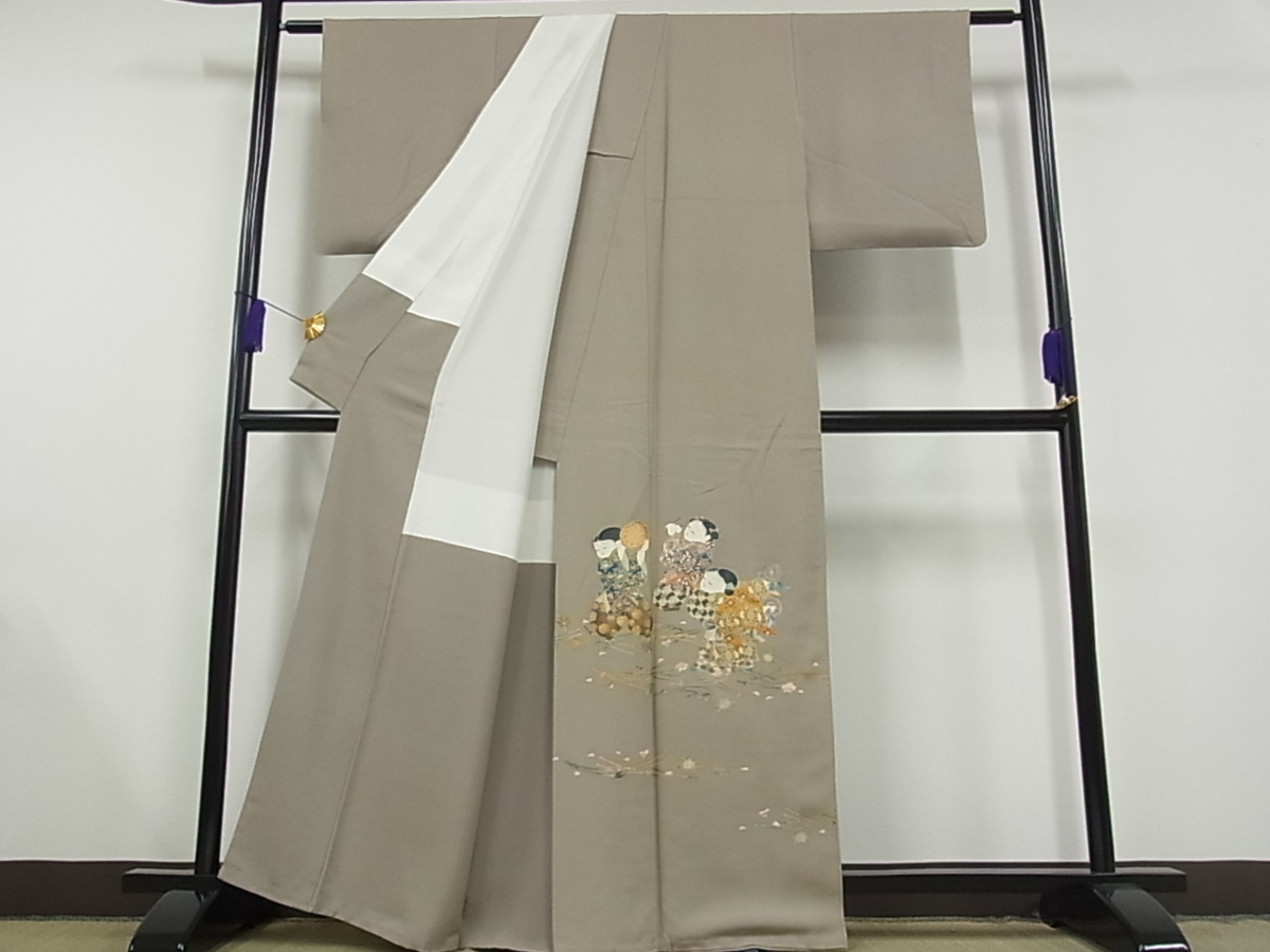 正絹 駒刺繍 金彩 草花文 平和屋着物□豪華黒留袖 逸品 豪華振袖 色留袖 着物屋こころ 雲取り風景花文 平和屋着物□豪華色留袖 平和屋着物▽豪華 暈し染め 刺繍 作家物 −