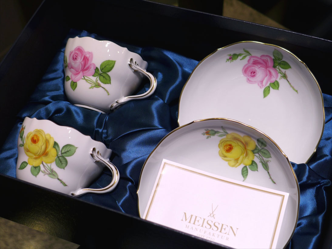 ◇未使用 マイセン Meissen『ピンクのバラ』『黄色のバラ』カップ