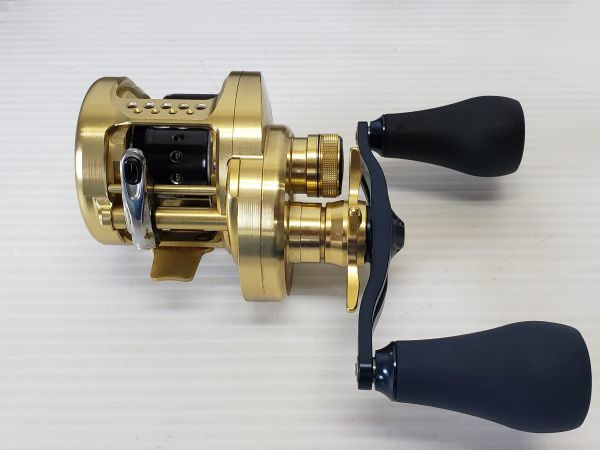 15カルカッタコンクエスト201HG バリアルハンドル付