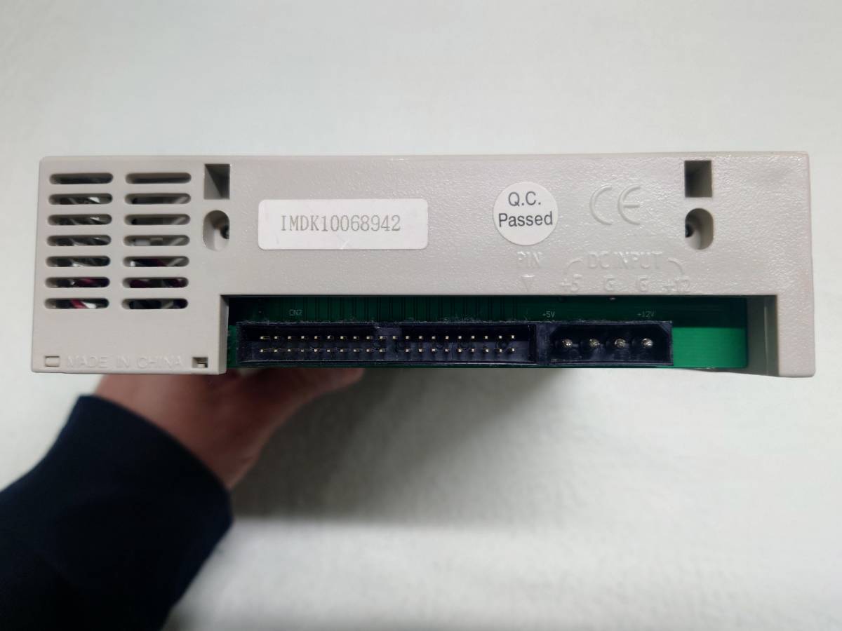 RATOCK IDEリムーバブルケース　IDE-MDK1N アイボリー本体と交換トレイ3個【トレイ1個に難あり】_2