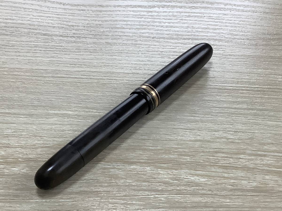 Warranted 14kt., nib \u0026 Section, Medium