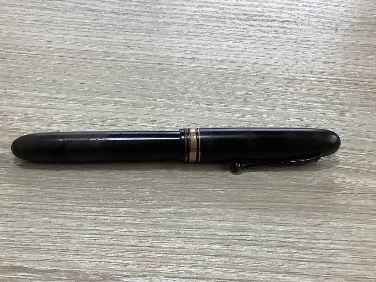 Warranted 14kt., nib \u0026 Section, Medium