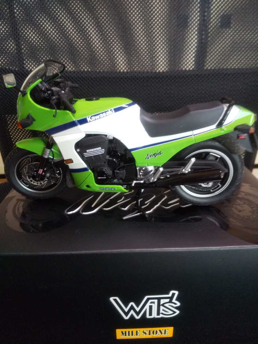 マイルストーンKawasakiGPz900Ninja 1/12精密モデル 本、雑誌 趣味