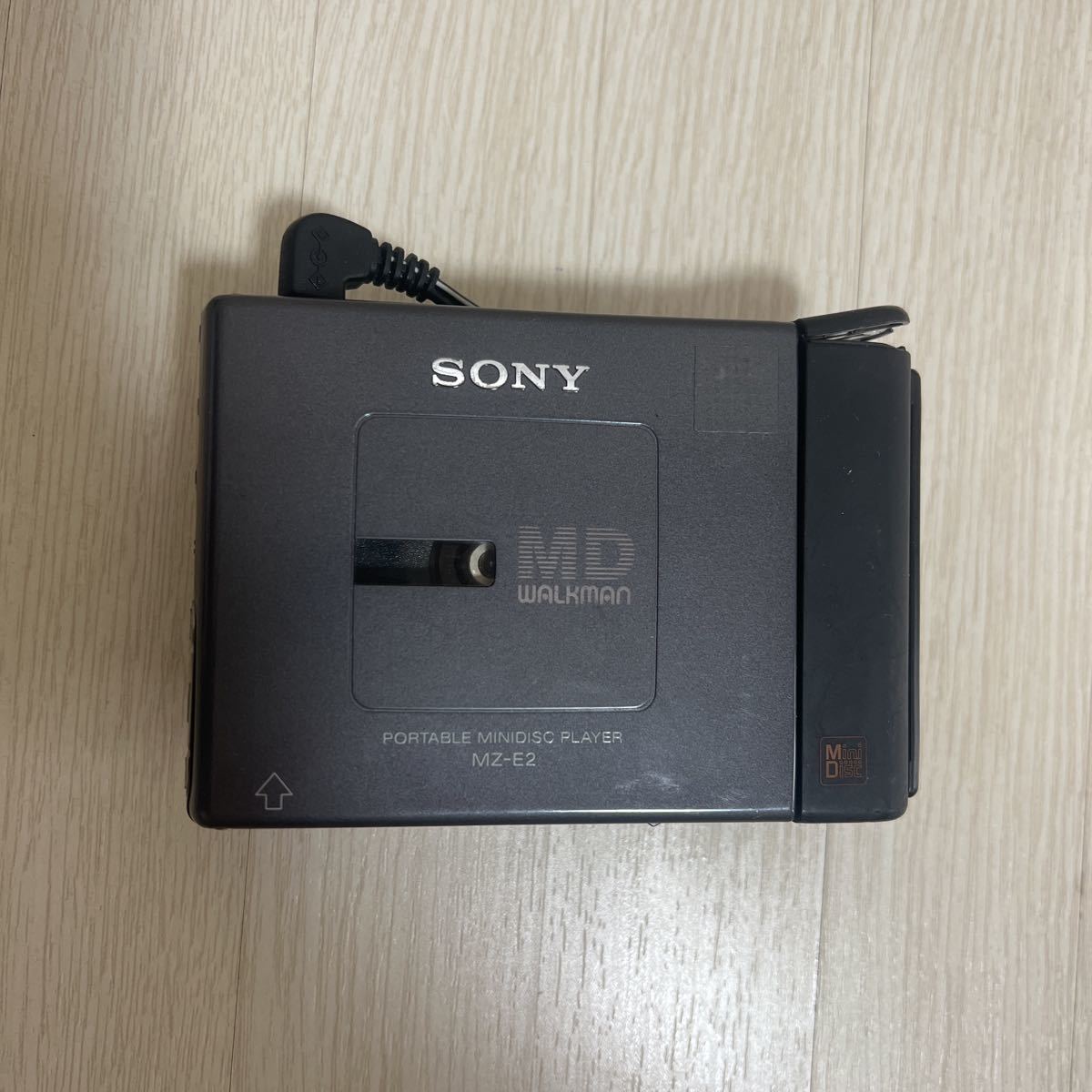 低価，人気セール SONY MDウォークマン MZ-E2 ジャンク(再生専用)｜売買されたオークション情報、yahooの商品情報をアーカイブ公開 - オークファン 再生専用