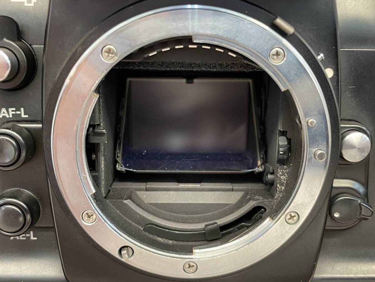 【YH-7040】ジャンク扱い 中古品 Nikon ニコン F4 一眼レフカメラ バッテリーグリップ MB-21 取付品 動作未確認 フィルムカメラ Nikon F4 中古 ☆Nikon&frasl;ニコン フラッグシップ・フィルム一眼レフカメラ ボディ｜ナニワグループオンライン
