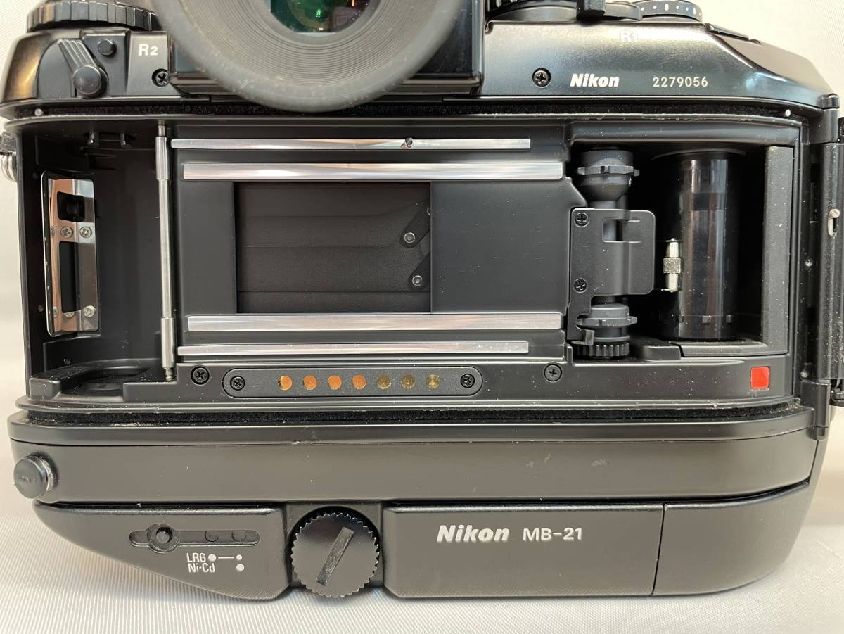 【YH-7040】ジャンク扱い 中古品 Nikon ニコン F4 一眼レフカメラ バッテリーグリップ MB-21 取付品 動作未確認 フィルムカメラ Nikon F4 中古 ☆Nikon&frasl;ニコン フラッグシップ・フィルム一眼レフカメラ ボディ｜ナニワグループオンライン