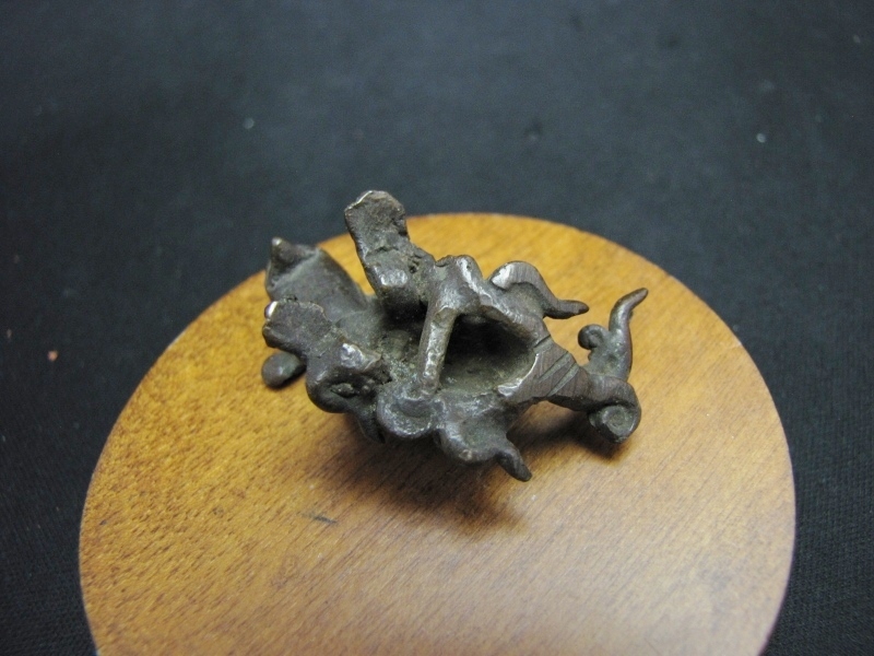 唐獅子 根付 銅製 金属根付 提げ物 和物 緒締め 印籠 書鎮 錘 本歌  