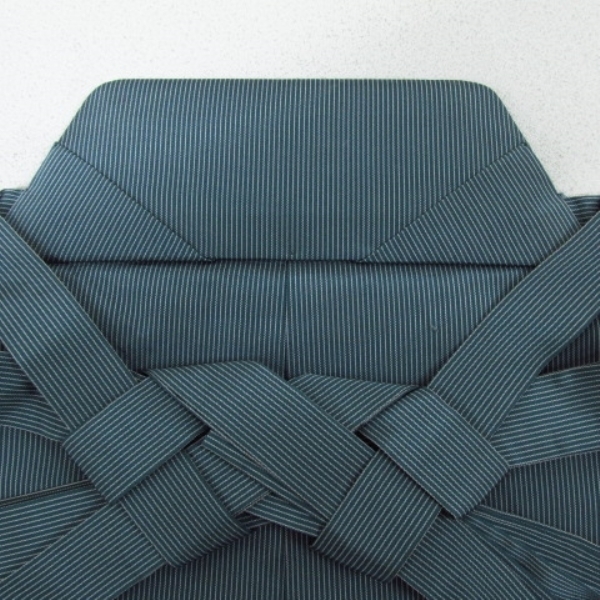 ★着物10★ 1円 絹 馬乗り袴 男性用 縞 紐下サイズ約86.7cm [同梱可] ☆☆☆ 馬乗り袴 袴 メンズ 紬 無地 黒グレー子持