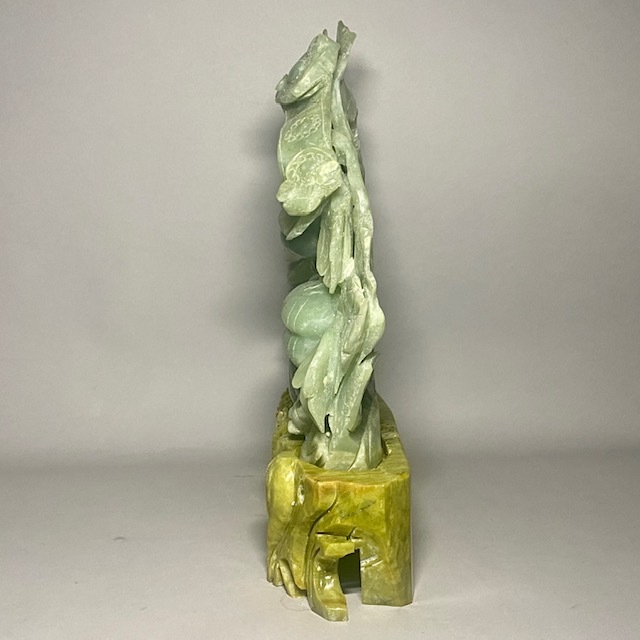 藝術品展覧中心 玉雕瓜果 玉雕 翡翠 彫刻 置物 中国美術 高さ40cm 重量  