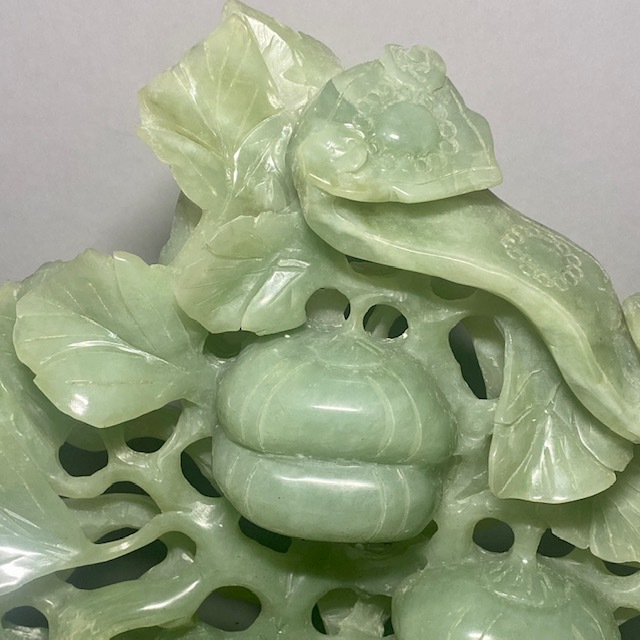 藝術品展覧中心 玉雕瓜果 玉雕 翡翠 彫刻 置物 中国美術 高さ40cm 重量  