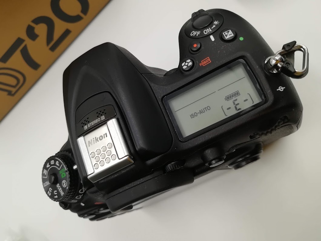 Nikon デジタル一眼レフカメラ D7200 | デジタル一眼