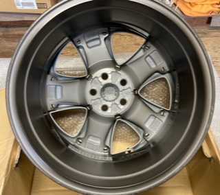 【新車外し】プリウス　50系　後期　17×7J 純正アルミホイール 新車外し】プリウス 50系 後期 17×7J 純正アルミホイール 新車外し