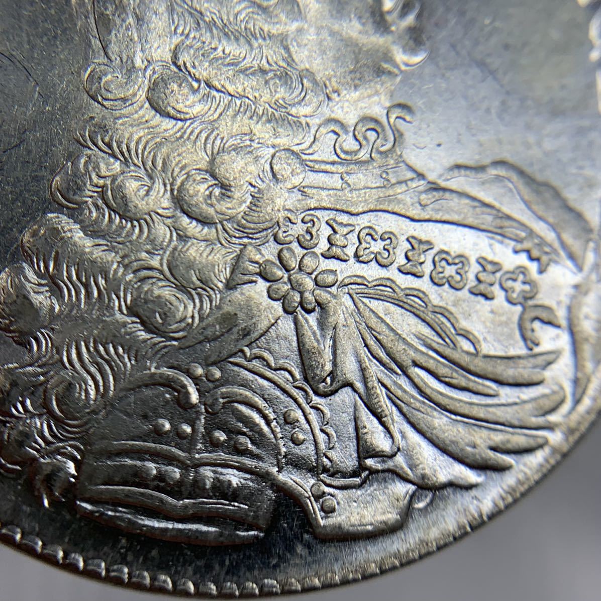 L3 12 ローマ古銭 カール6世 ローマ皇帝 ハンガリー ボヘミア王 1730 コイン 旧家蔵出 銀貨幣 直径42 2mm厚さ2 6mm量目30g ヨーロッパ 売買されたオークション情報 Yahooの商品情報をアーカイブ公開 オークファン Aucfan Com