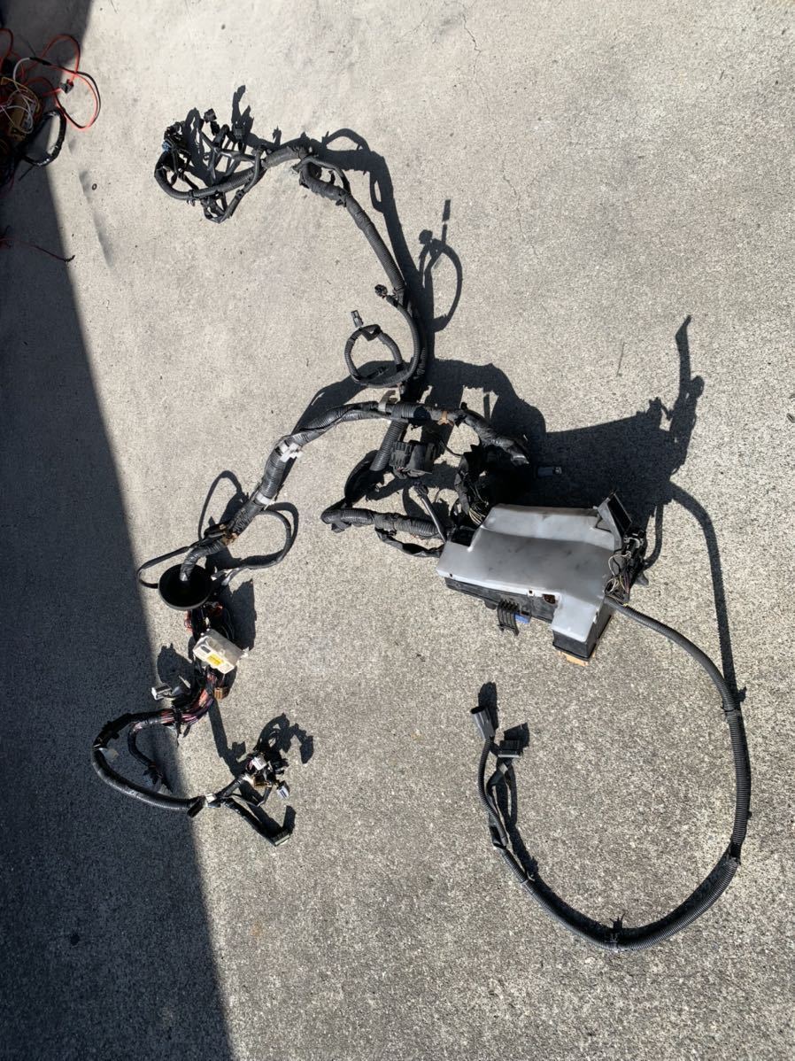 【人気SALE，定番】 ER34 エンジンハーネス ヒューズボックス rb25det AT用 流用 加工ベースに(エンジン部品)｜売買されたオークション情報、yahooの商品情報をアーカイブ公開 - オークファン 日産用
