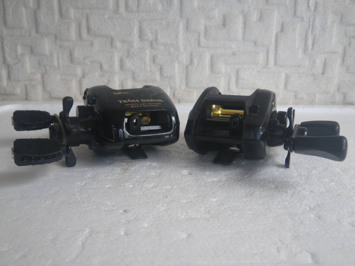ダイワベイトリール2点(TDとミリオネア？) 動作(回転.クラッチ.ドラグ調整等)確認済 スレ.傷.部分欠損等有りますが使用可能 ジャンク品扱い