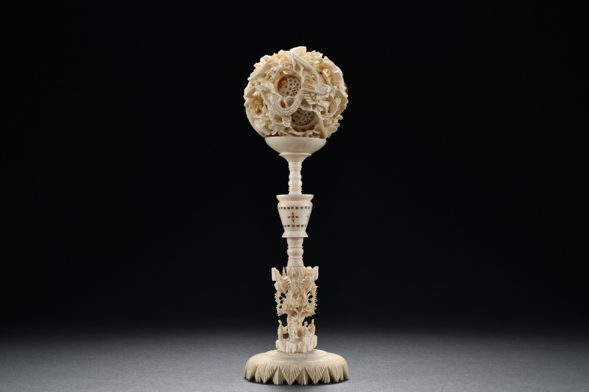 中国美術品 白檀 透かし彫 多層球 天球 鬼工球 木彫り 彫刻 龍紋彫 置物 亀