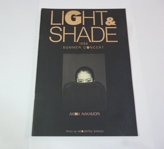 中森明菜　コンサートパンフレット　ライトアンドシェィド 0 & 中森明菜 Shade Summer SHADE LIGHT Concert Akina Nakamori