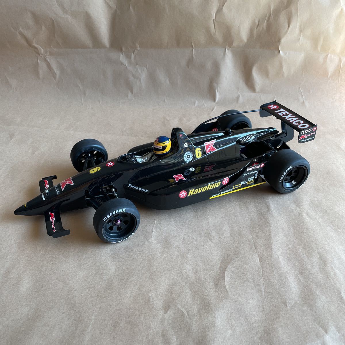 タミヤ 1/10 電動RCレーシングカー ローラ T93/00 フォード F103L