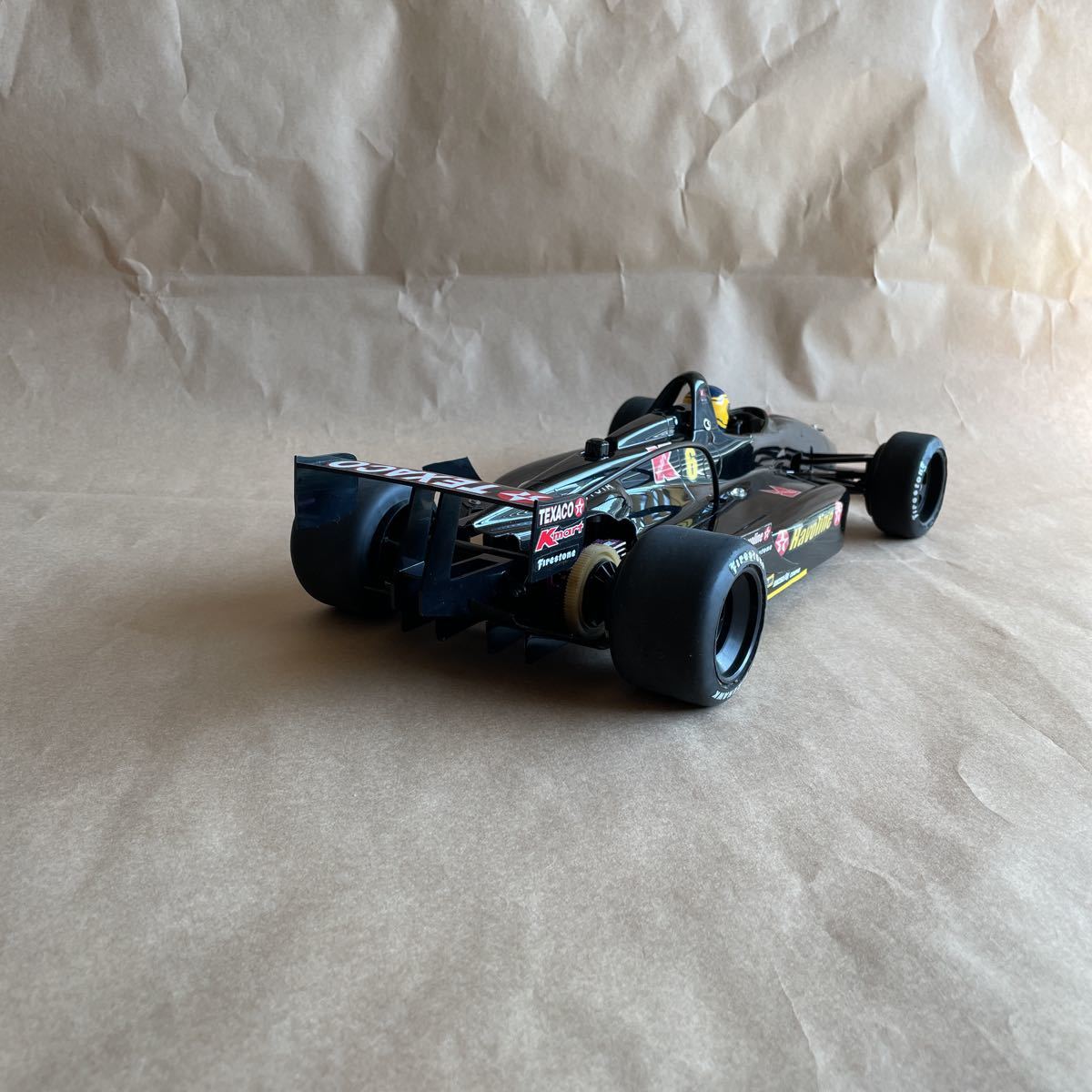 タミヤ 1/10 電動RCレーシングカー ローラ T93/00 フォード F103L