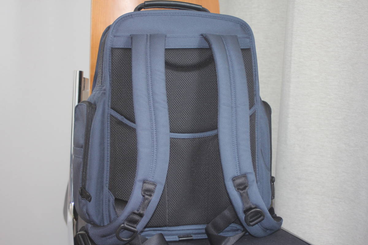 極美品☆ソフネット別注☆TUMIトゥミ☆「Style 2603580NVSN3E 