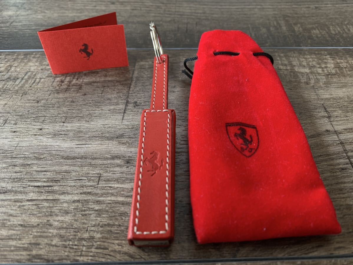 【新品未使用】フェラーリ 本革キー ホルダー 赤 ☆FERRARI フェラーリ 正規 レザー 本革 キーホルダー キーリング USB