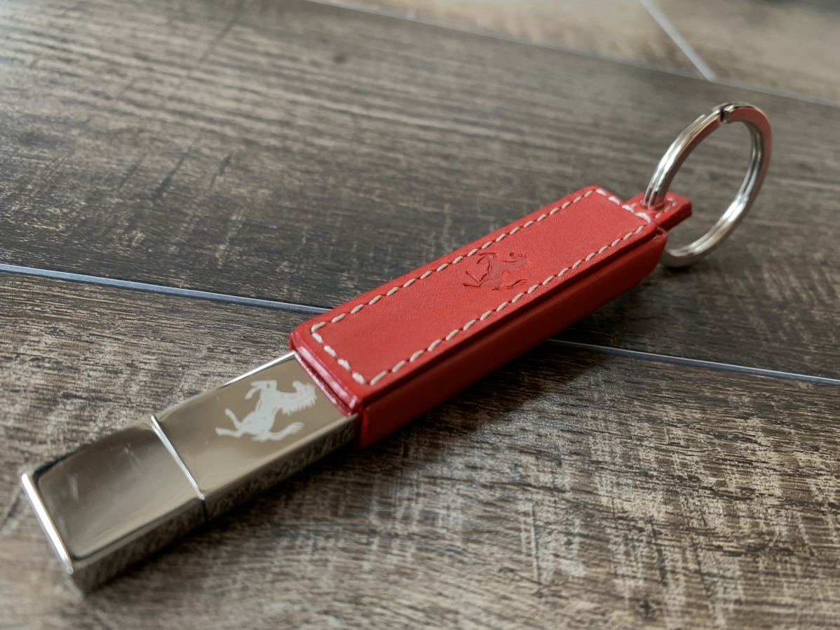 ☆FERRARI フェラーリ 正規 レザー 本革 キーホルダー キーリング USB