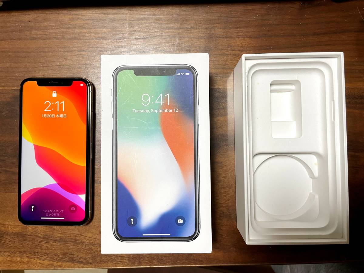 スマートフォン・携帯電話 iPhoneX 64GB バッテリー100% シルバー