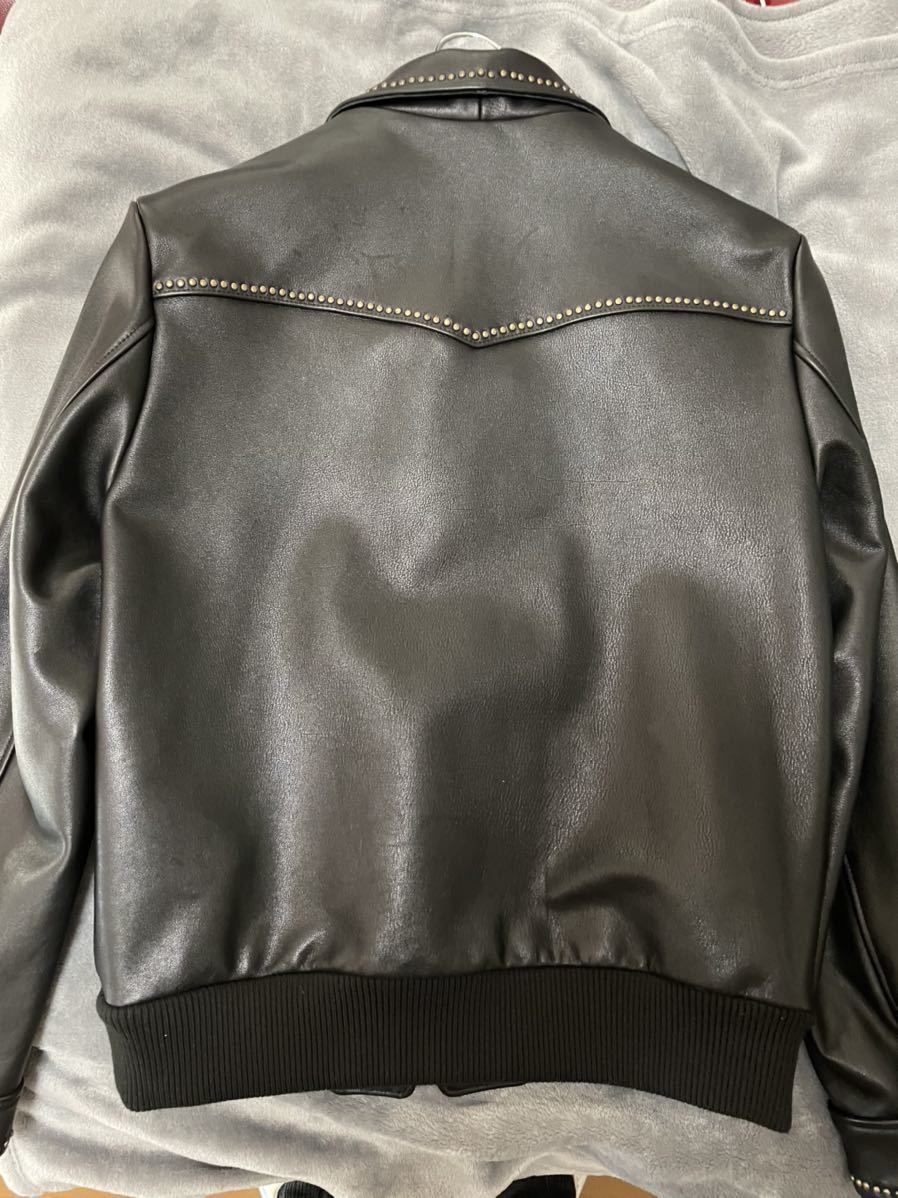 ヒステリックグラマー カウレザースタッズブルゾン Mサイズ(ジャンパー ...