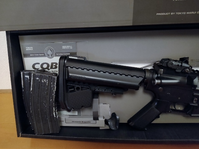 次世代 東京マルイ☆M4☆CQB-R☆ショップカスタム☆予備マガジン付☆