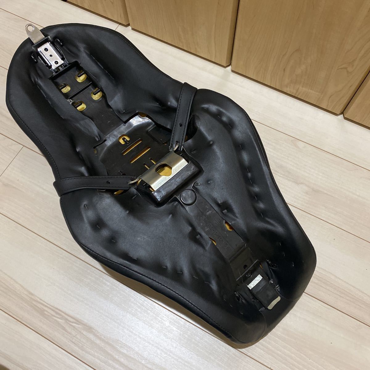 スポーツスター純正シートRDW-92/61-0067☆ほぼ新車外し☆2007～2020 