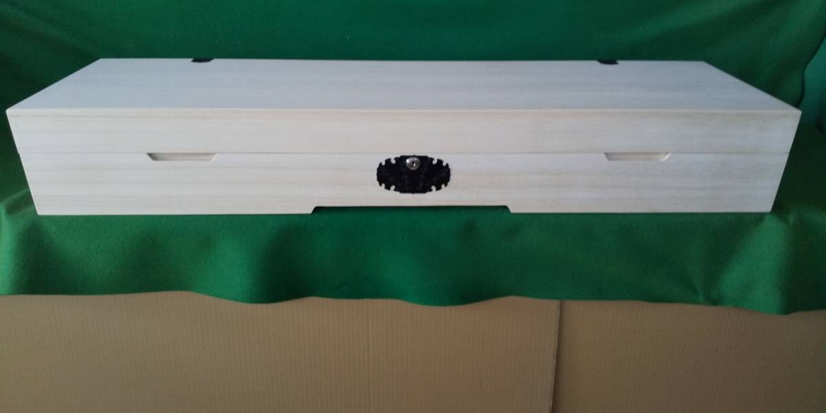 ◇錠付き4振り納刀箱◇総桐製◇内法115cm◇刀箱・刀箪笥・保存箱・桐 