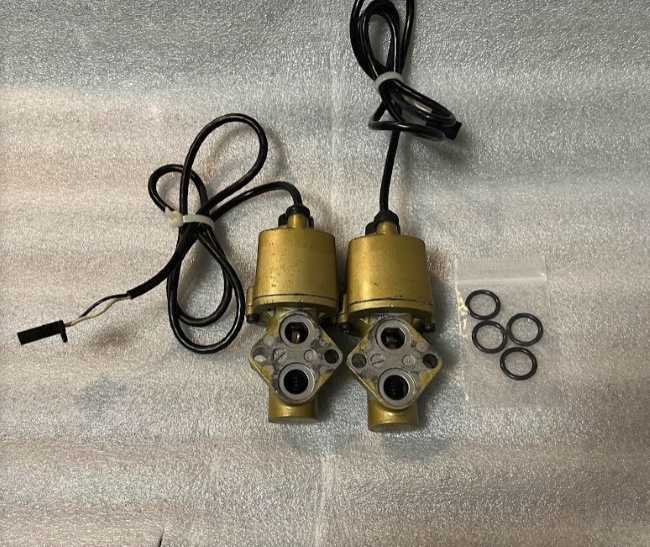 中古動作品 GSX-R1100 GU74A GU74B GU74C 初期型 純正 アンチダイブ 