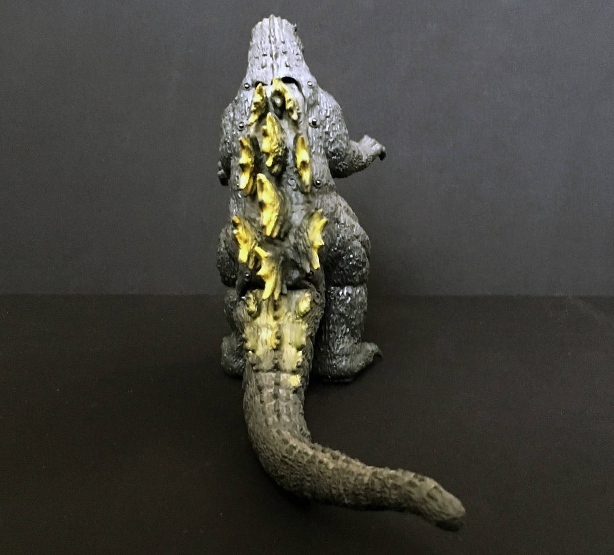 ジャンク品 電動フィギュア ゴジラ ガメラ 中古2体セット 〈電動歩行 