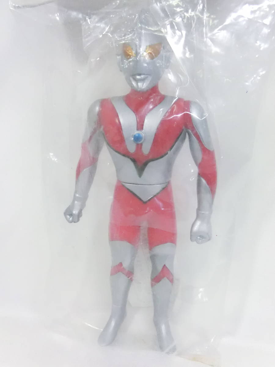 M1号ブルマァクニセウルトラマン2体新品ソフビ人形