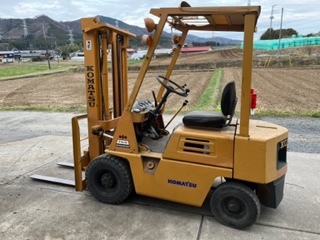 Komatsu FG15L フォークリフト【引き取り限定】 コマツ フォークリフトFG15 引き取り限定 コマツ フォークリフトFG15
