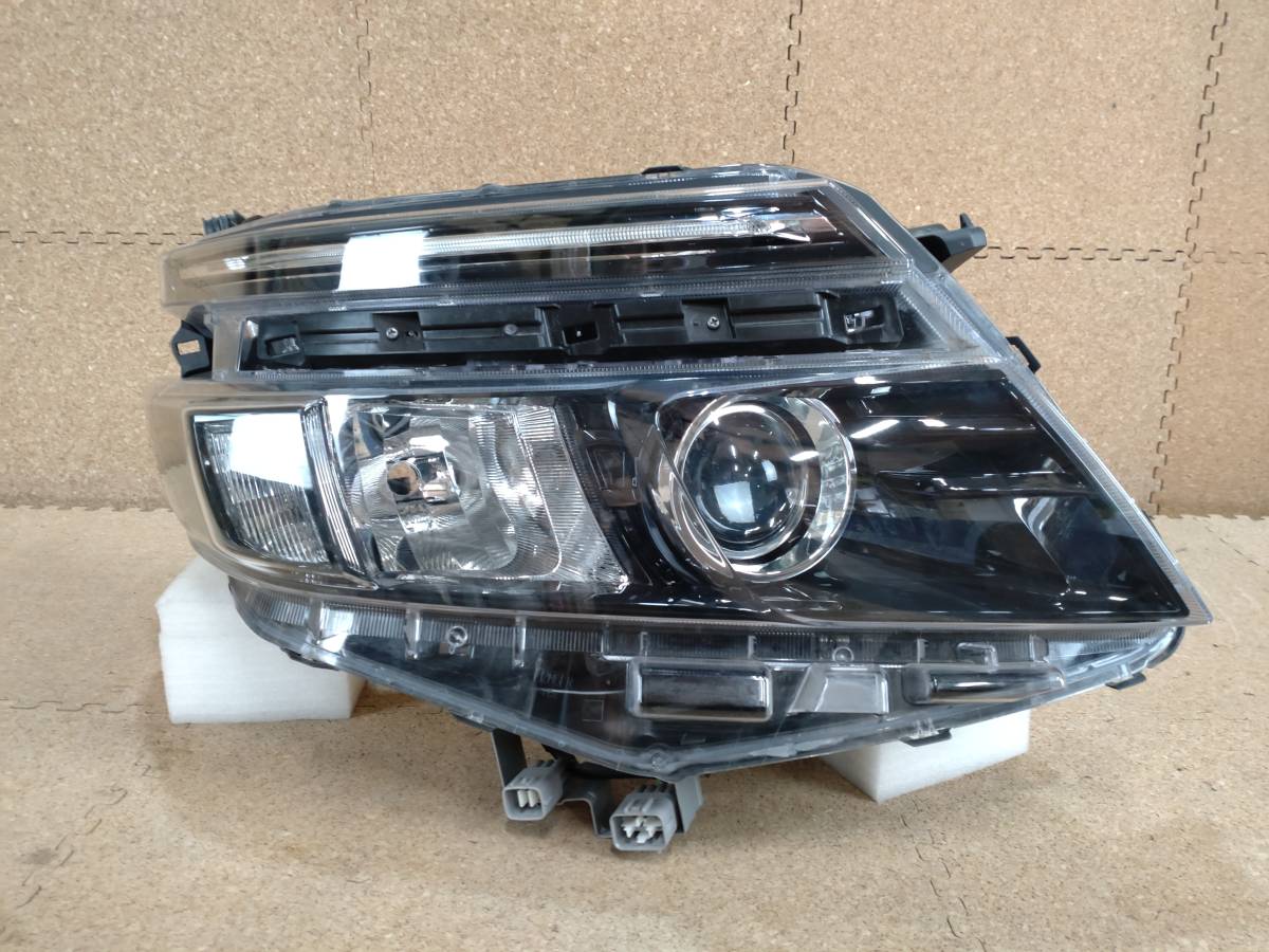 ヘッドライト ヴォクシー LED トヨタ 前期 80系 ジャンク品