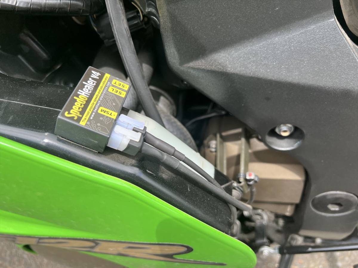 カワサキ KAWASAKI カワサキ Z800 Z800／Z800 ABSを海外向けモデル