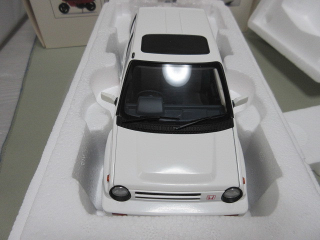 ☆AUTOart オートアート 1/18☆ホンダ シティ ターボⅡ ブルドッグ