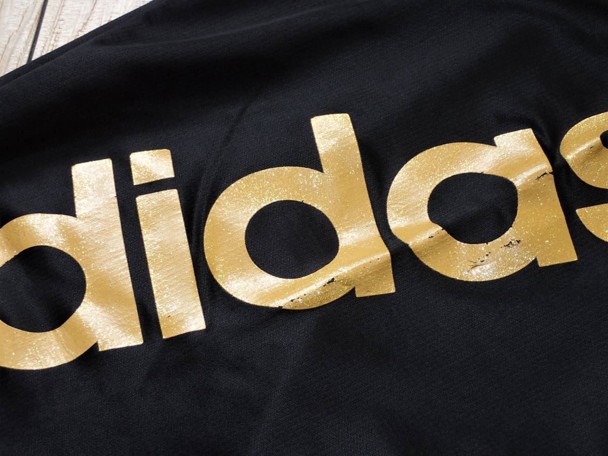 ゴールドロゴがかっこいい Adidas アディダス スポーツウエア ビッグロゴ ジャージ上下 セットアップ M アディダス 売買されたオークション情報 Yahooの商品情報をアーカイブ公開 オークファン Aucfan Com
