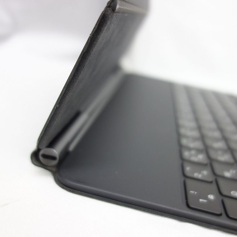 純正 Apple Magic Keyboard MXQU2J/A iPad Pro 12.9インチ 第3世代 第4
