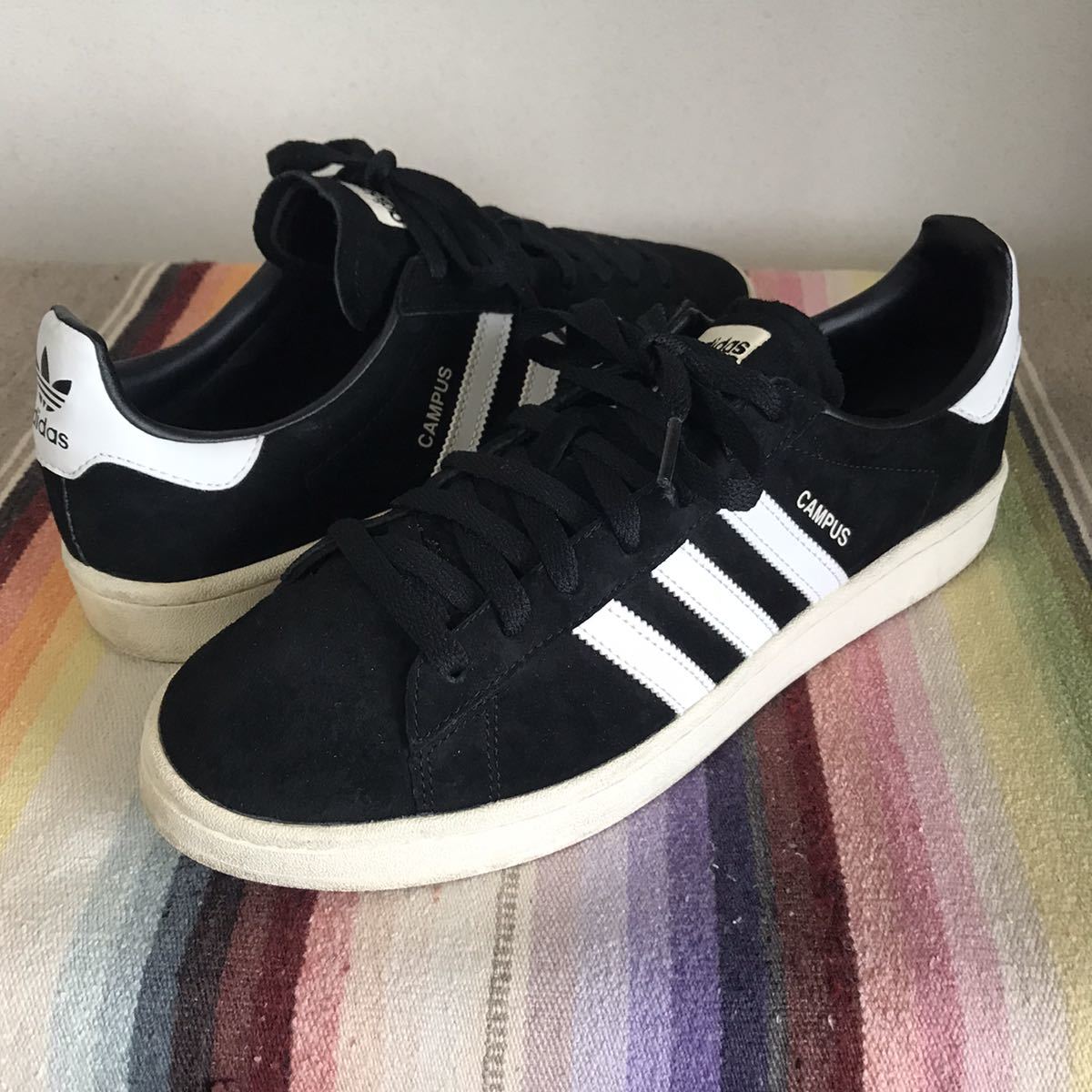 【大人気，正規品】 良品 adidas originals CAMPUS 80s アディダス オリジナルス キャンパス スエード BZ0084 US10 28cm BLK/WHT(28.0cm)｜売買されたオークション情報、yahooの商品情報をアーカイブ公開 - オークファン 28.0cm