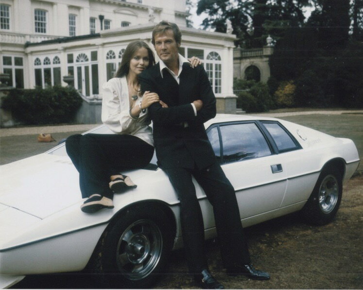 写真 007 バーバラバック ロジャームーア ロータスエスプリ Barbara