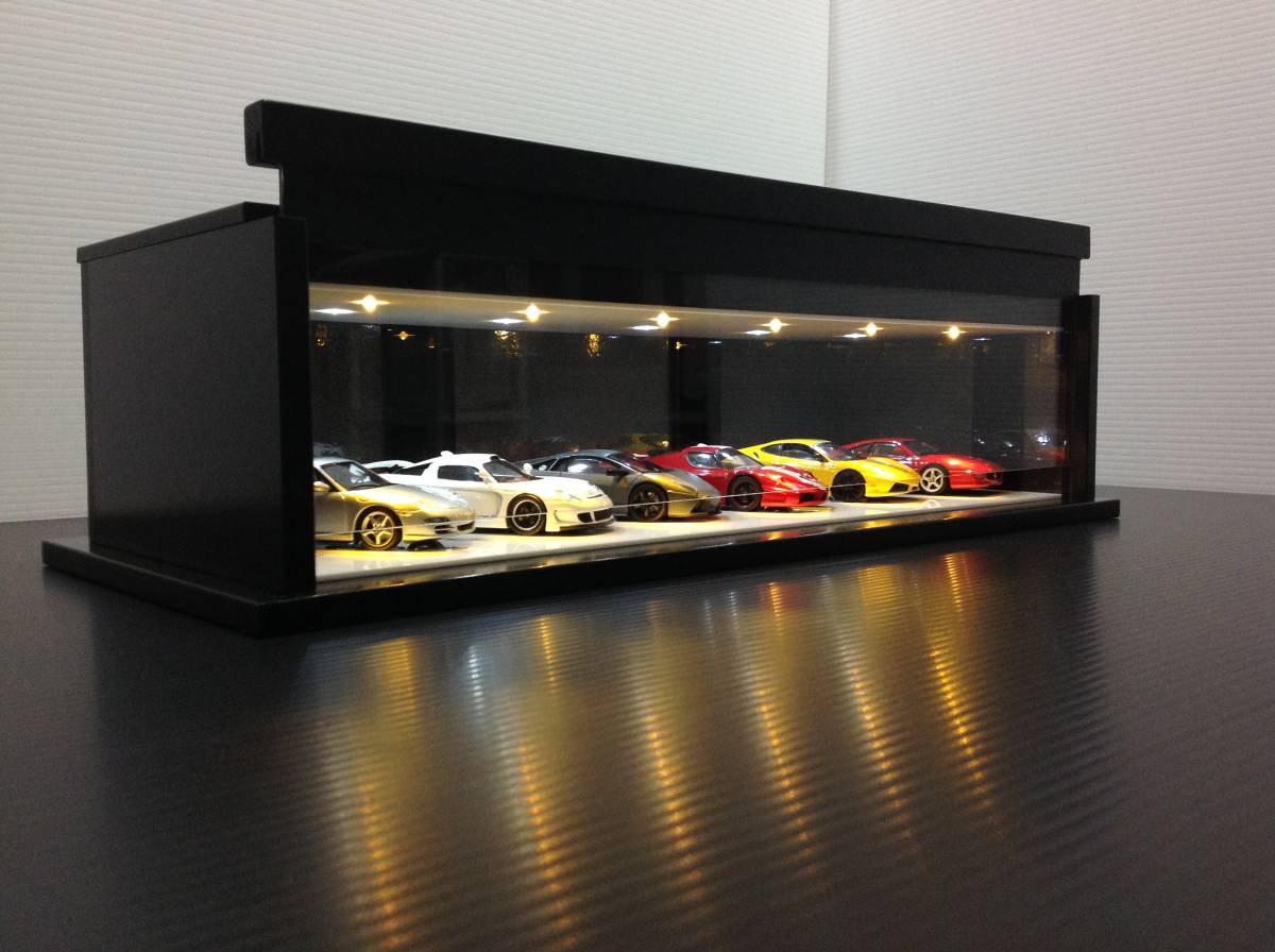 1/18 ジオラマ ショーケース LED照明 光センサー OFFタイマ ミニカー ○ 1/43 ミュージアム3 (光センサー制御機能 LED照明 前後別調整機能