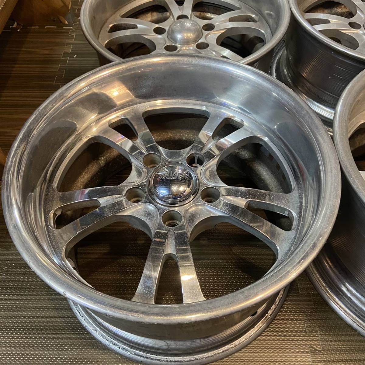 ビレットホイール KAOTIK ケオティック 深リム ケオティックKAOTIK 18インチ 5インチピッチ 5H127 など C1500 サバーバン シボレータホ 17x10-2本 17x8-2本 ホイール の落札