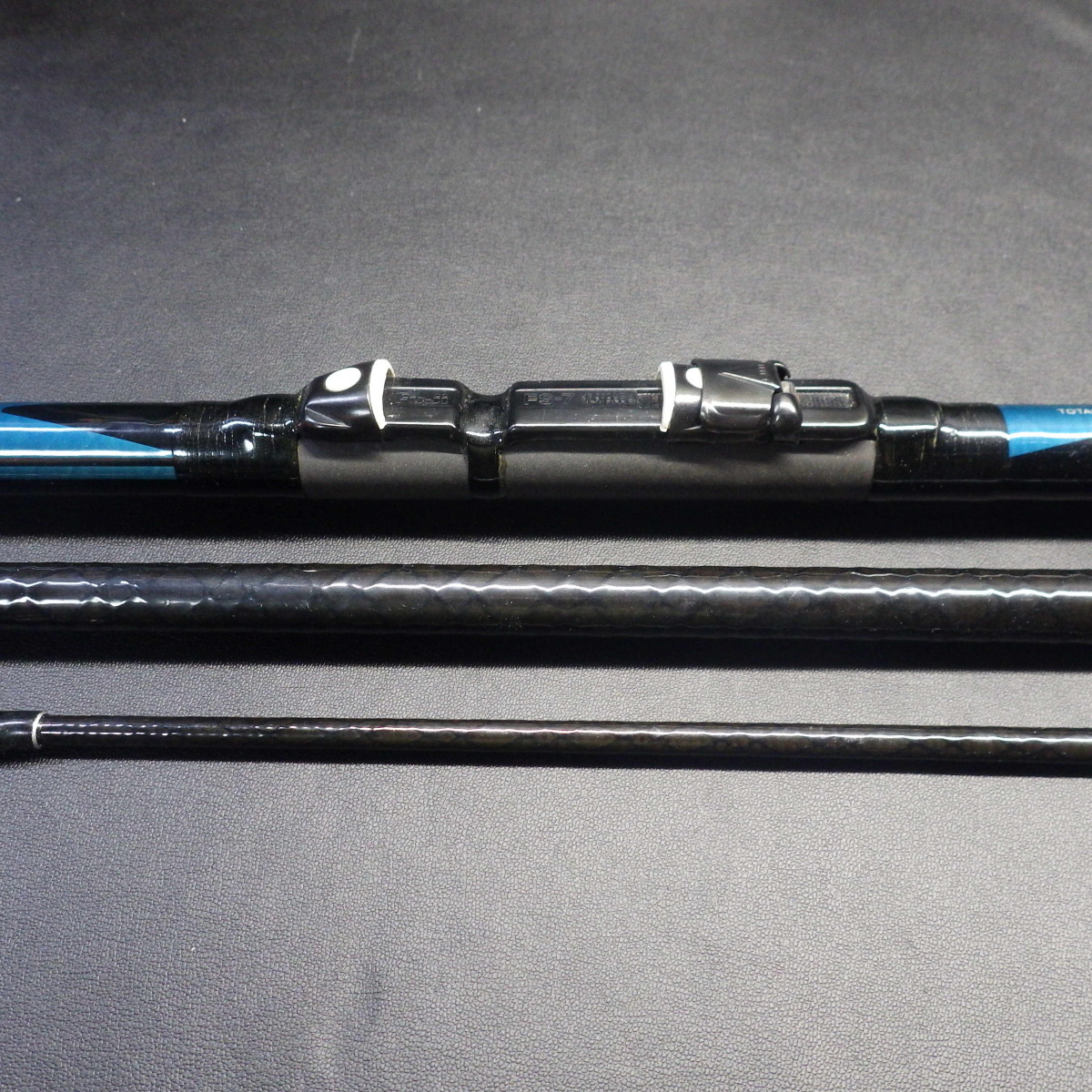 ダイワ カーボウィスカー サーフキャスター 27-400 DAIWA CARBO