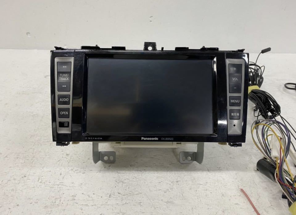 セレナC26 8インチ ナビ CN-L800SED
