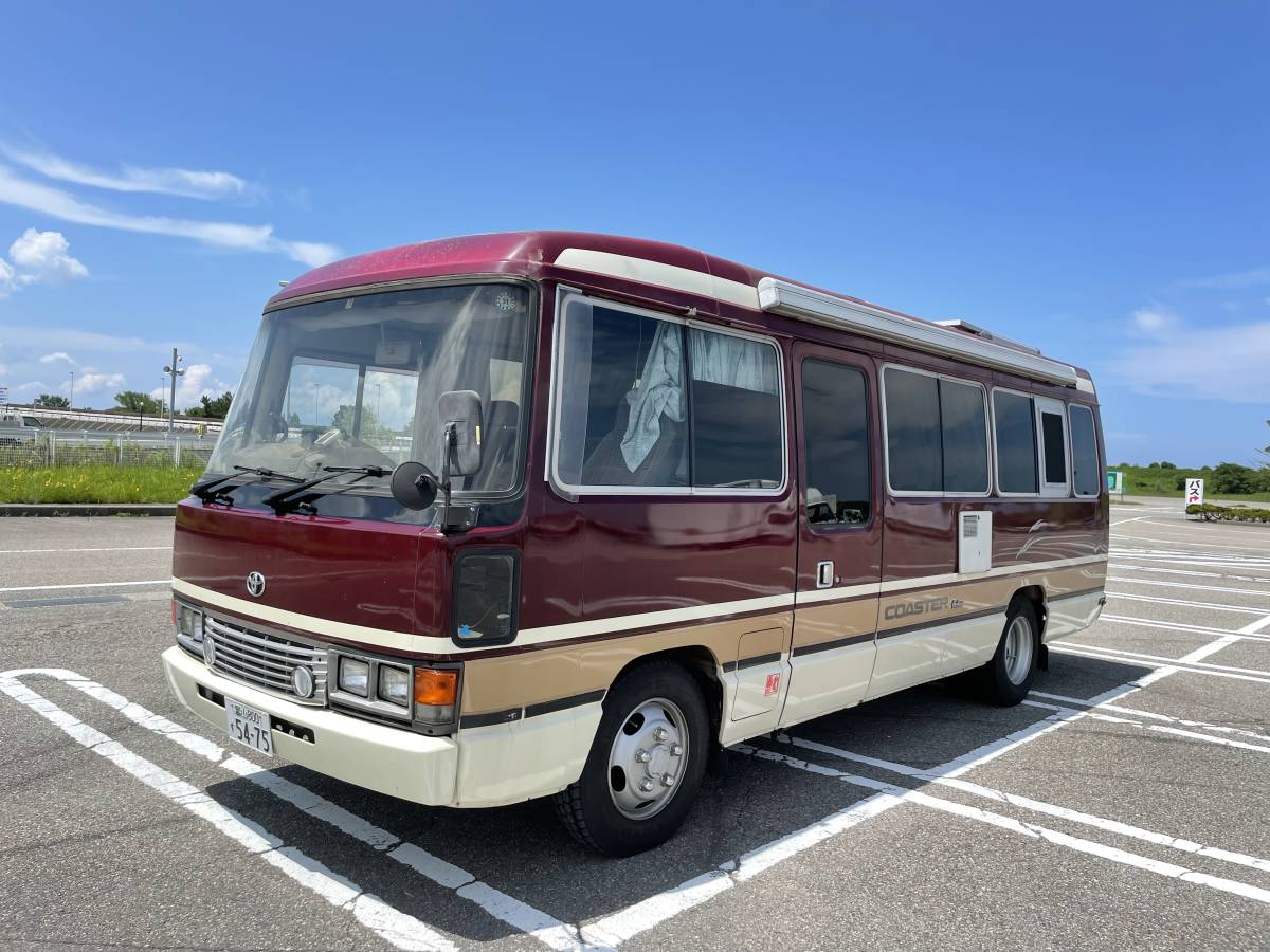 コースター トヨタ | キャンピングカー - キャンピングサルーン B20⁄30 