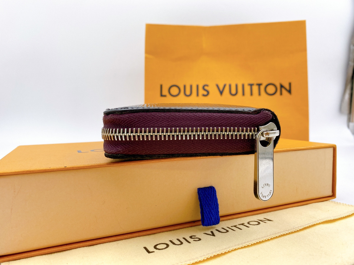 【美品】LOUIS VUITTON ルイヴィトン エピ ラウンドファスナー 長財布 ジップウォレット 黒/紫 A132 エピ ルイヴィトン ラウンドファスナー ⁄ エピ⁄ジッピーウォレット⁄長財布 VUITTON◇ジッピー・ウォレット_エピ_RED⁄牛革⁄レッド⁄ラウンド